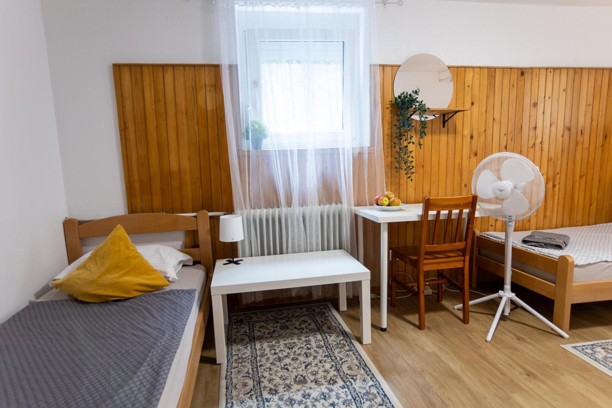 Emona Guesthouse Любляна Екстер'єр фото